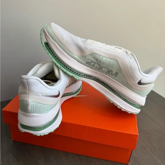 Men’s Nike Pegasus Premium - Picture 2 of 4